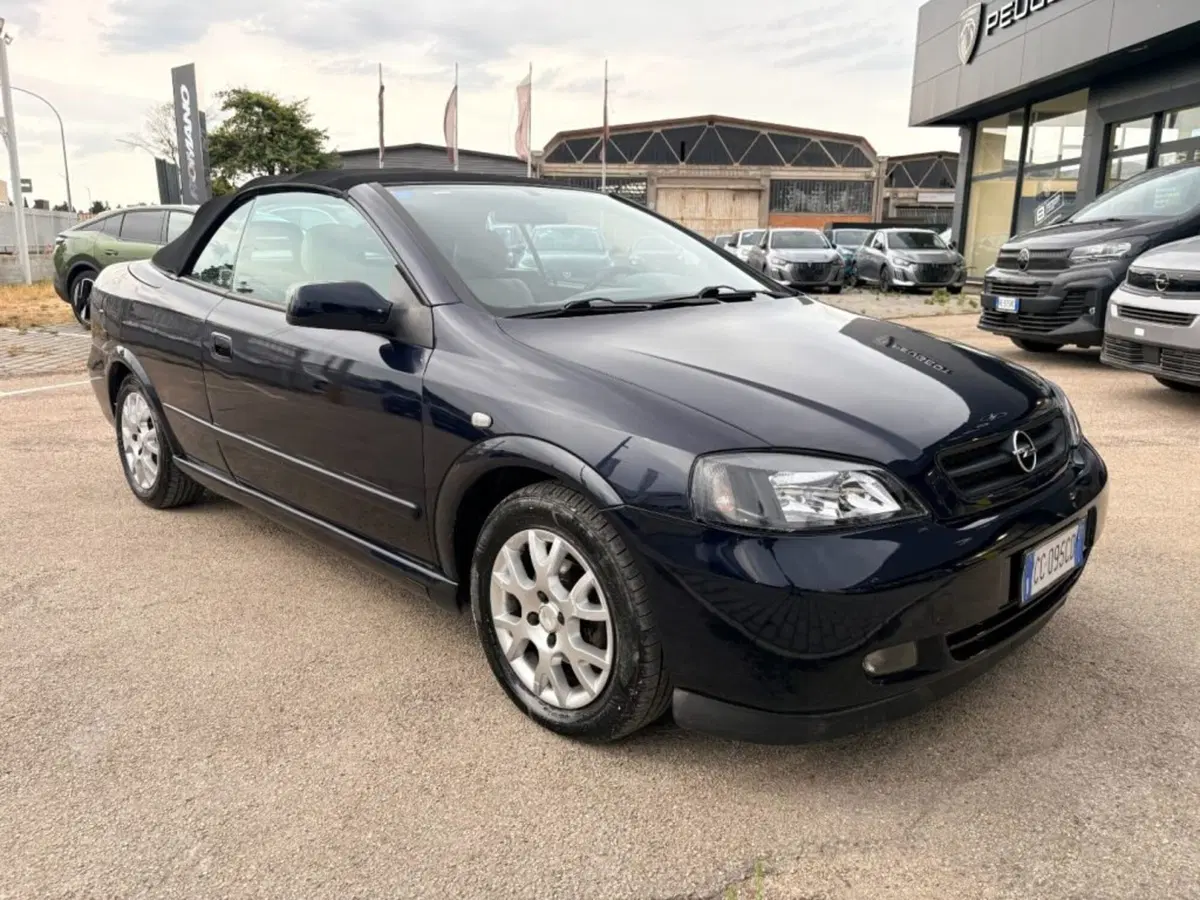 Opel Astra Cabrio usata a Foggia (3)