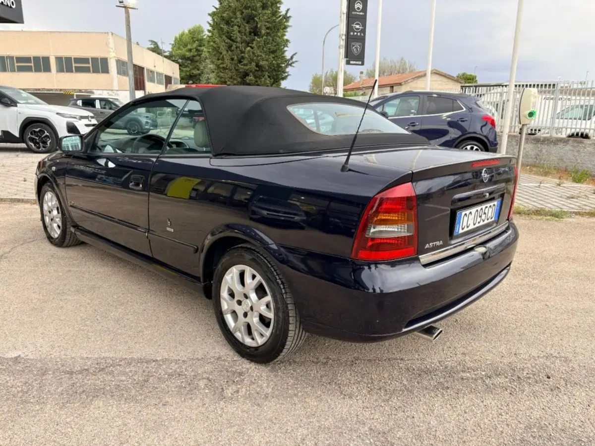 Opel Astra Cabrio usata a Foggia (7)