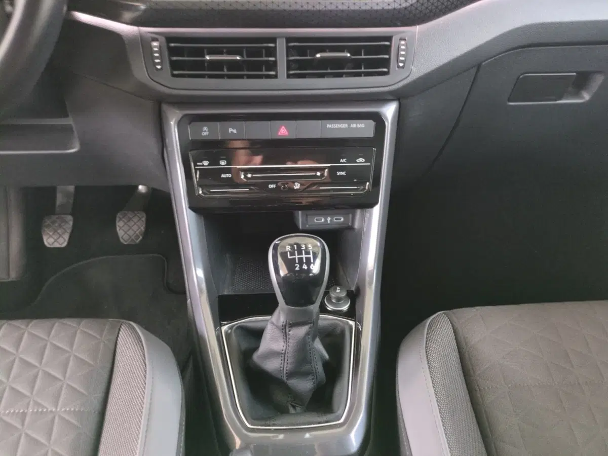 Volkswagen T-Cross usata a Agrigento (10)