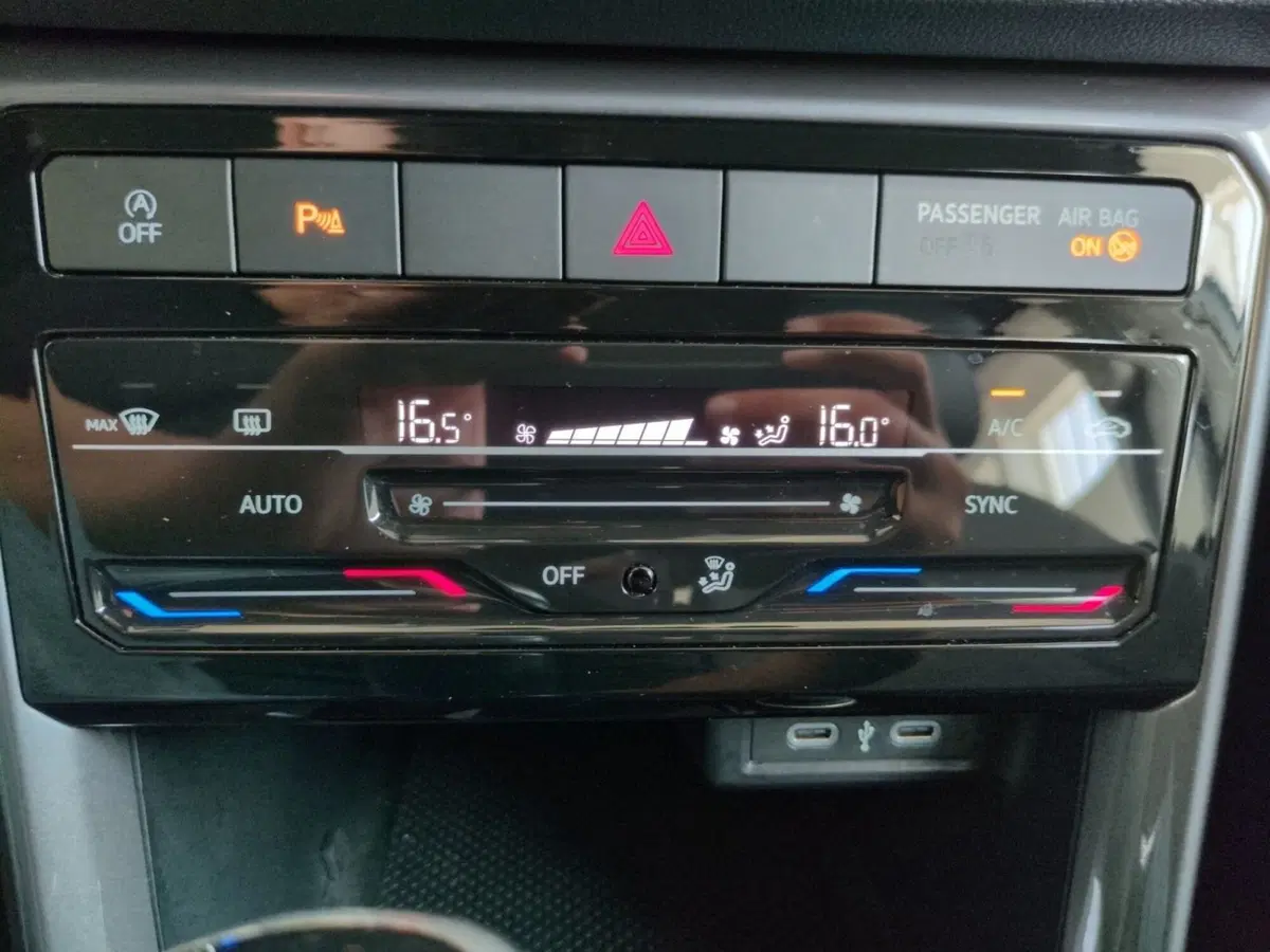 Volkswagen T-Cross usata a Agrigento (14)