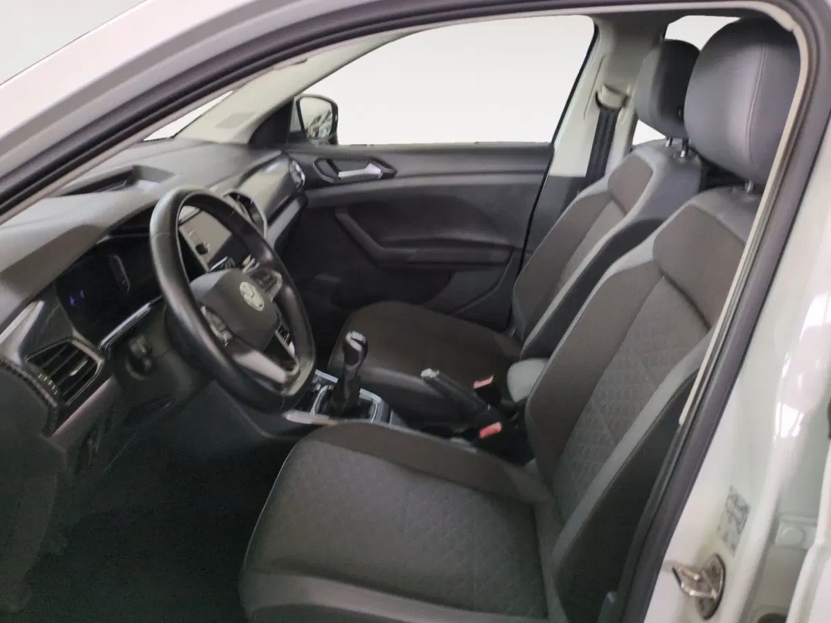 Volkswagen T-Cross usata a Agrigento (8)