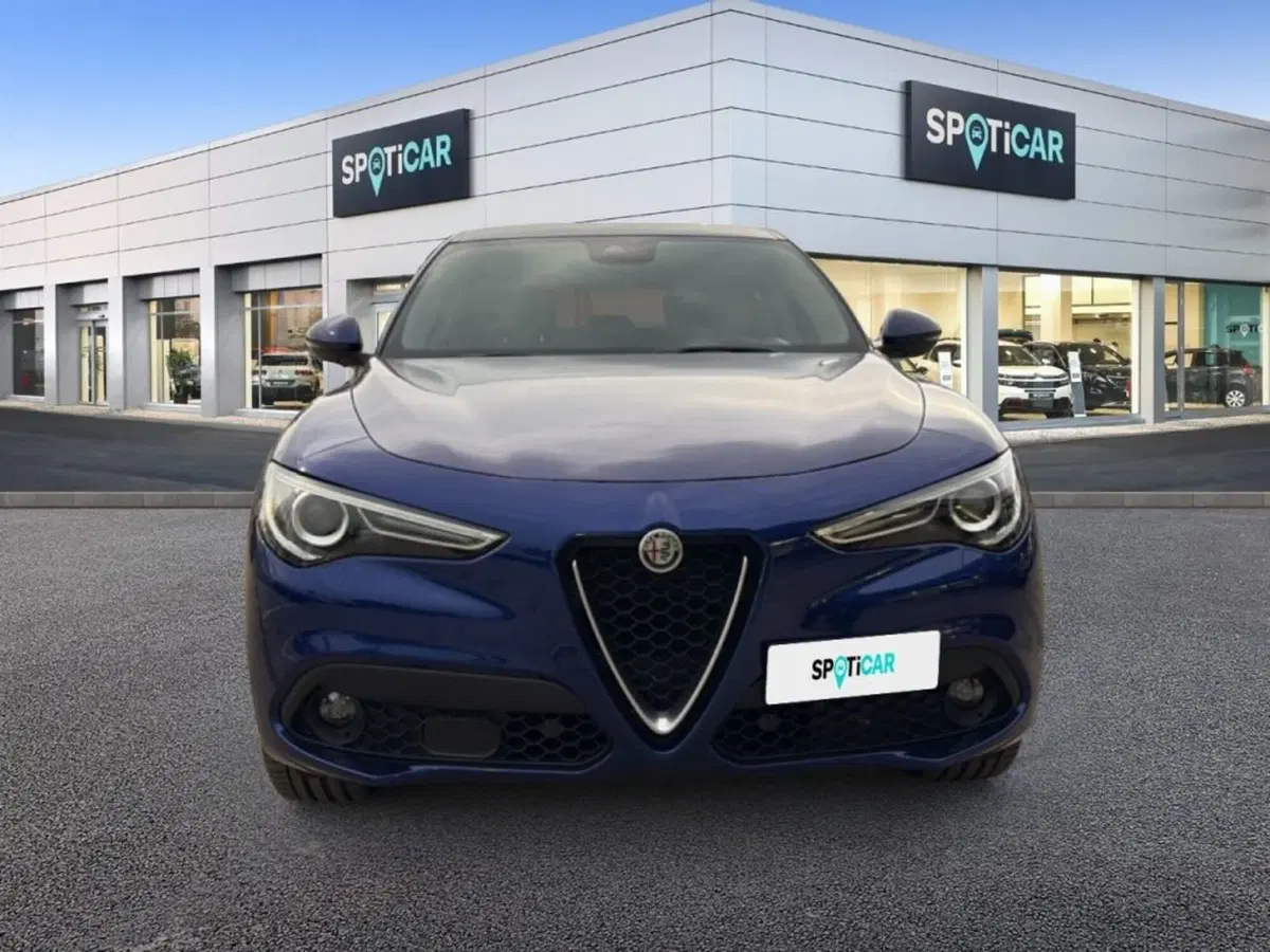 Alfa Romeo Stelvio usata a Foggia (2)