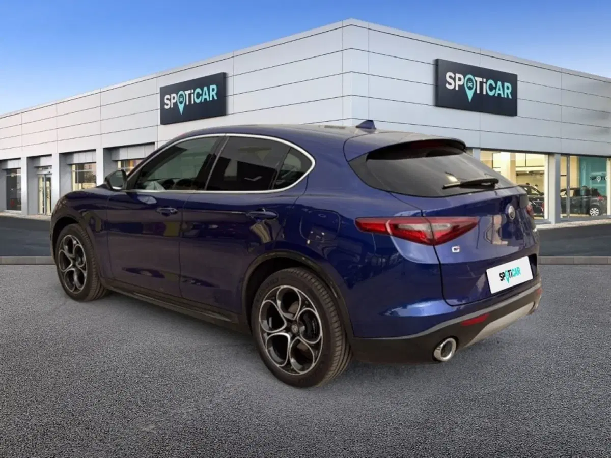 Alfa Romeo Stelvio usata a Foggia (8)