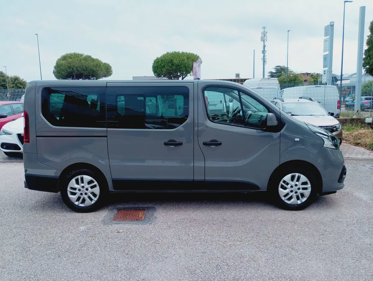 Renault Trafic Furgone usata a Ravenna (12)