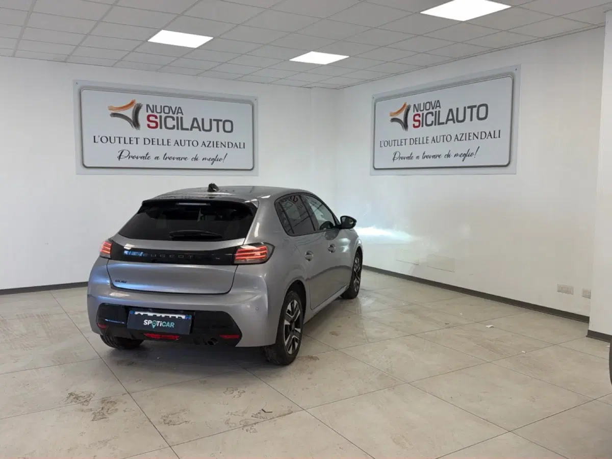 Peugeot 208 usata a Palermo (16)