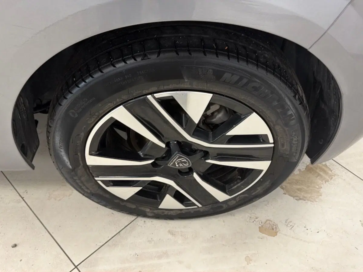 Peugeot 208 usata a Palermo (5)