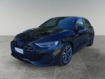 Audi A3 Sportback 35 TDI S tronic S line edition del 2025 usata a Triggiano