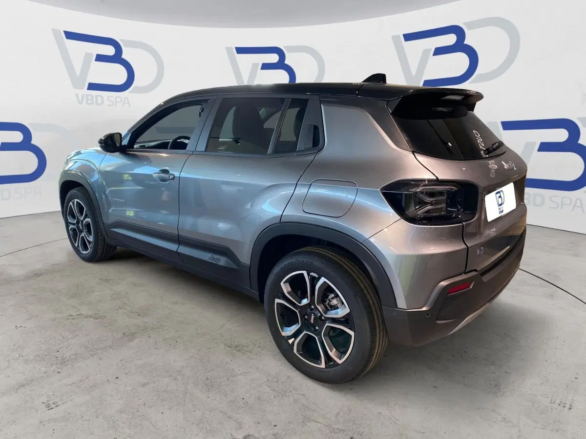 Jeep Avenger nuova a Milano (3)