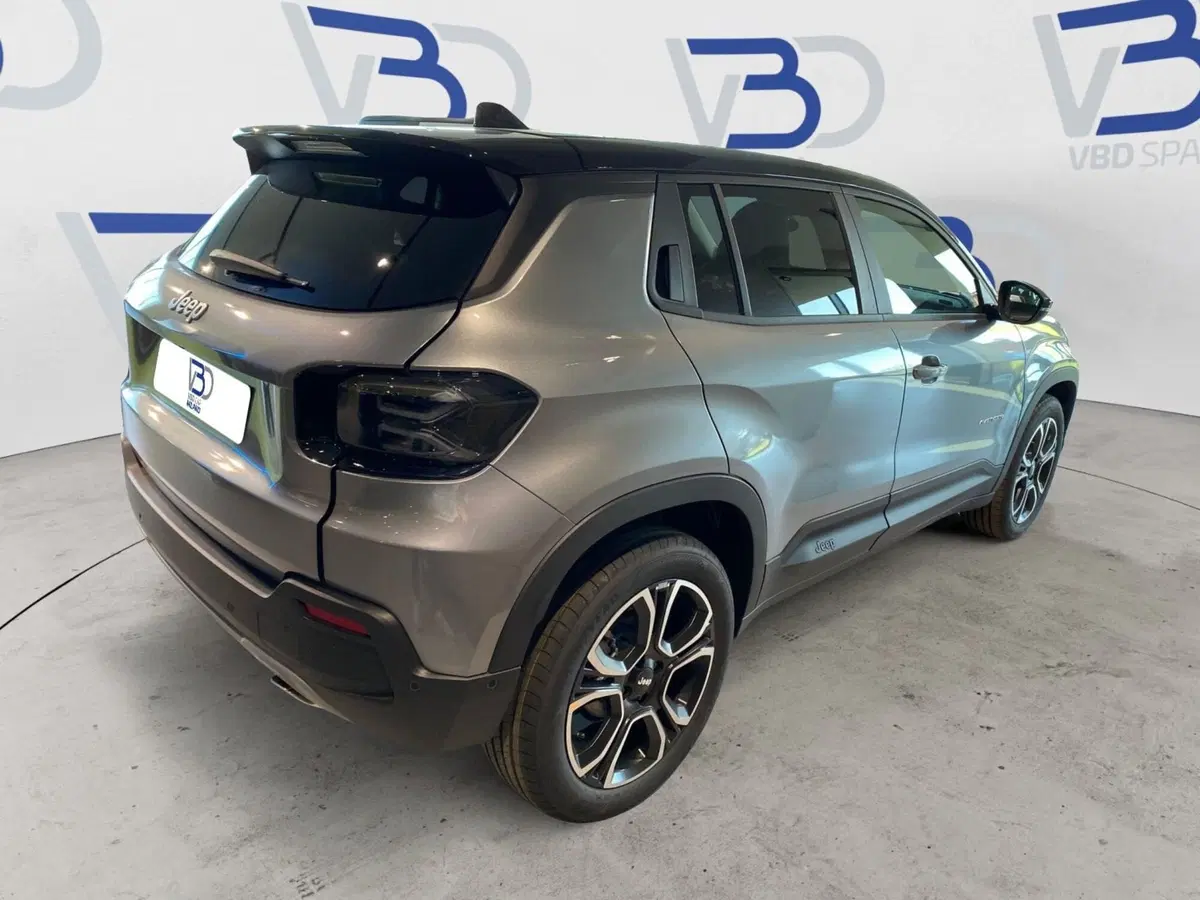 Jeep Avenger nuova a Milano (5)