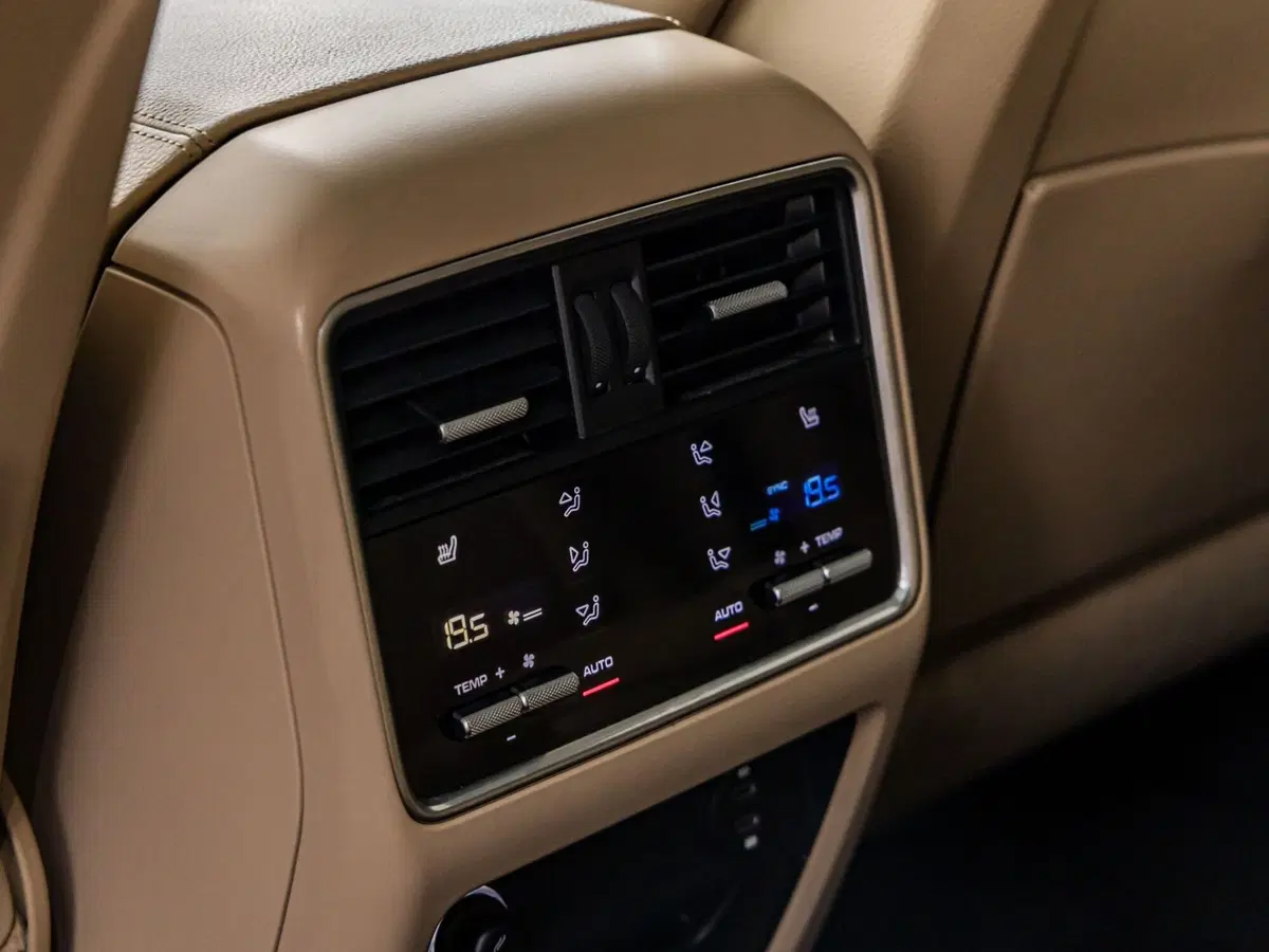 Porsche Cayenne usata a Firenze (15)