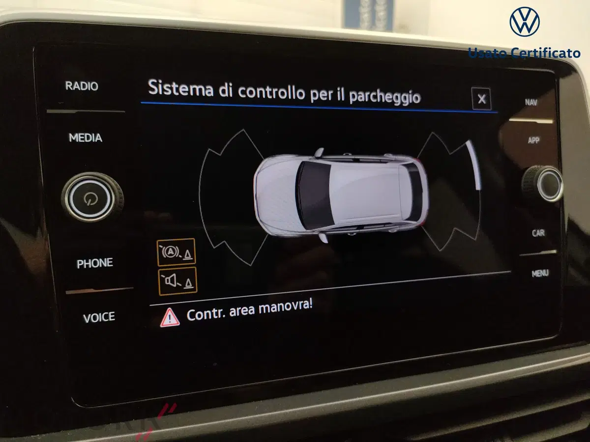 Volkswagen T-Roc usata a Varese (16)