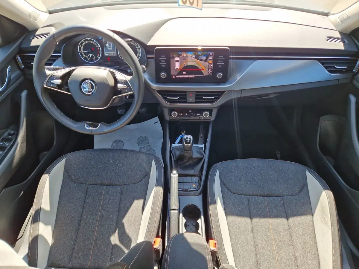 Skoda Kamiq usata a Siena (10)