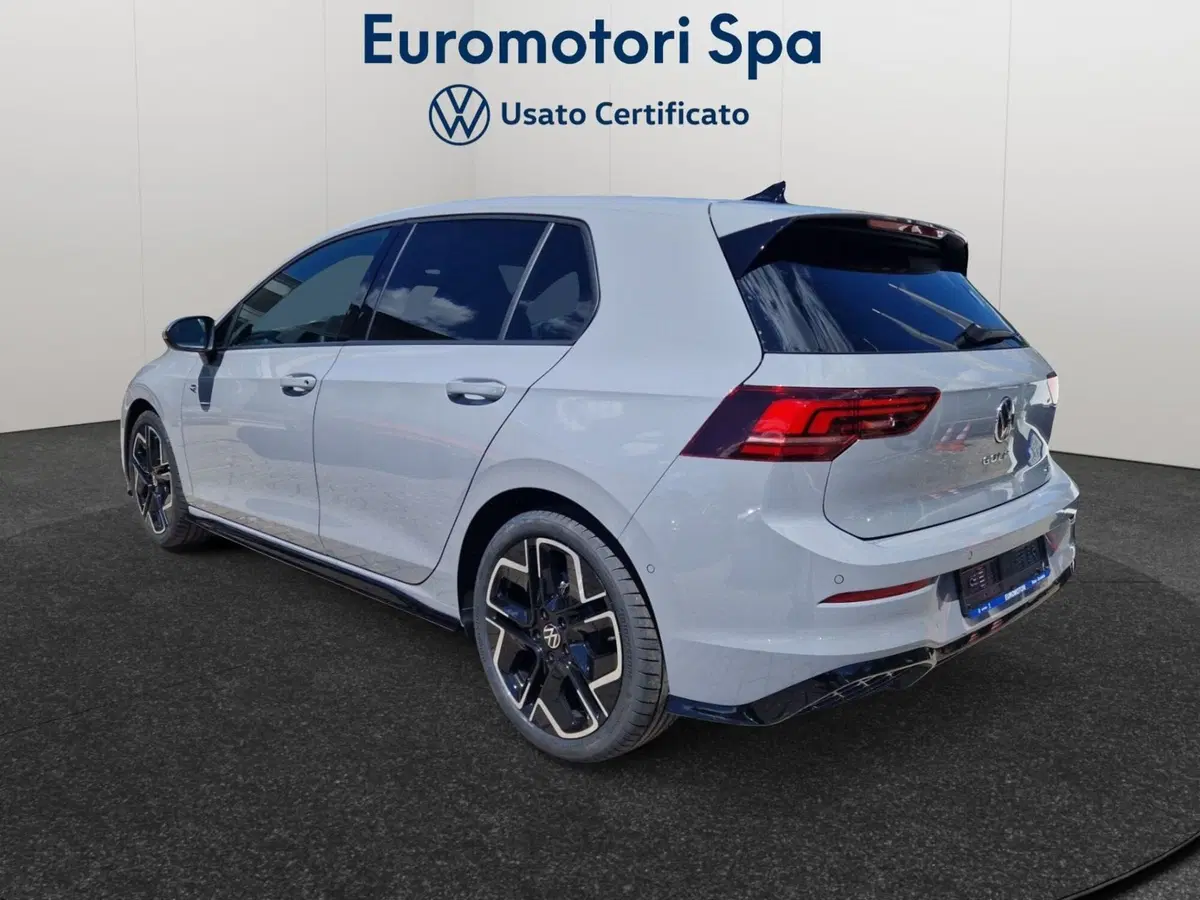 Volkswagen Golf Variant nuova a Siena (3)