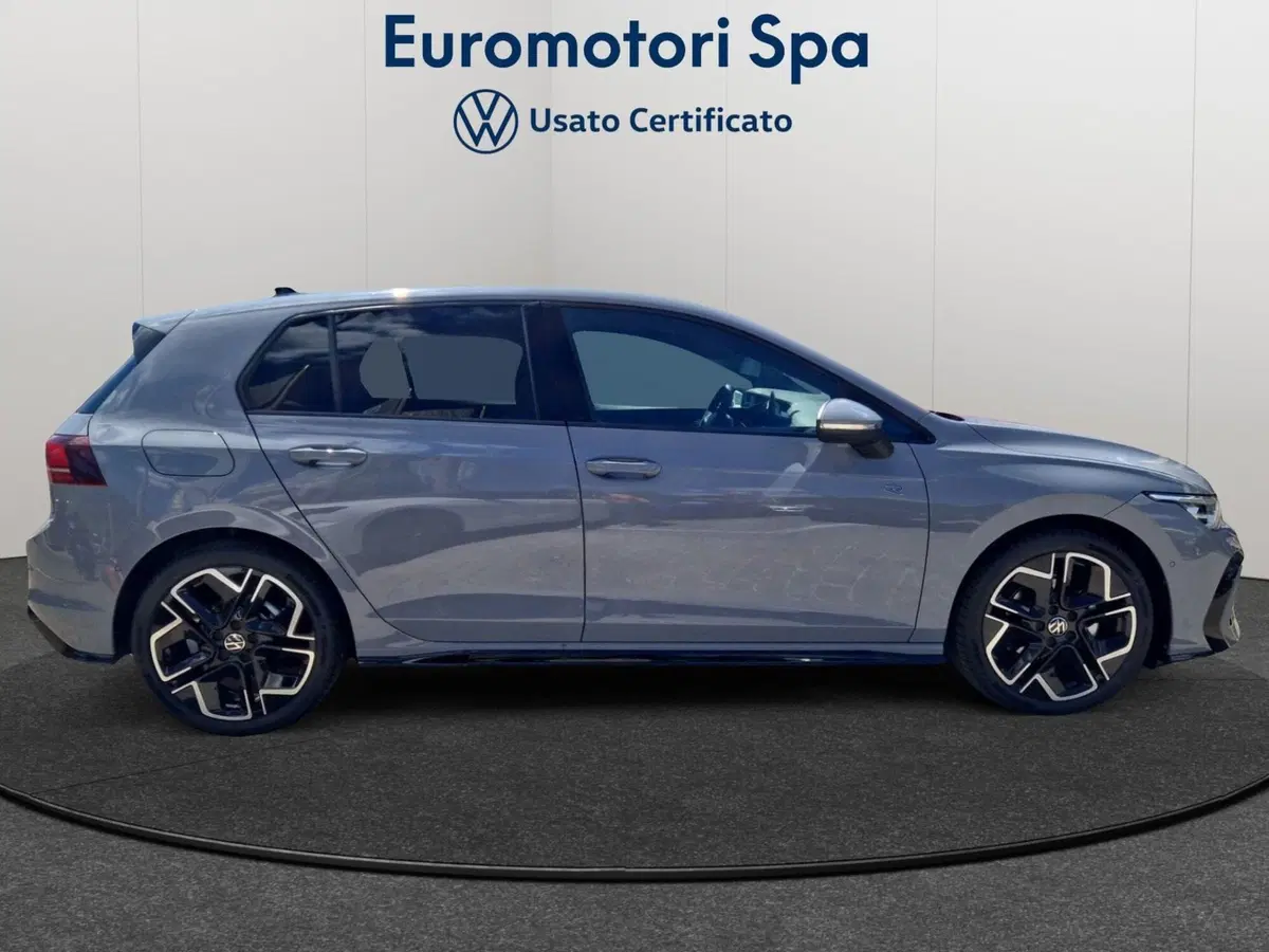 Volkswagen Golf Variant nuova a Siena (6)
