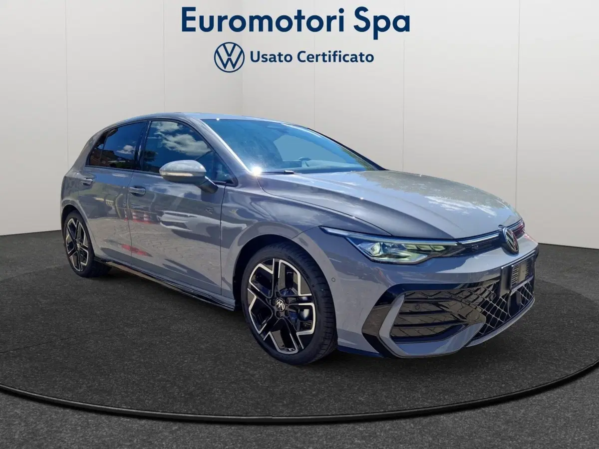Volkswagen Golf Variant nuova a Siena (7)