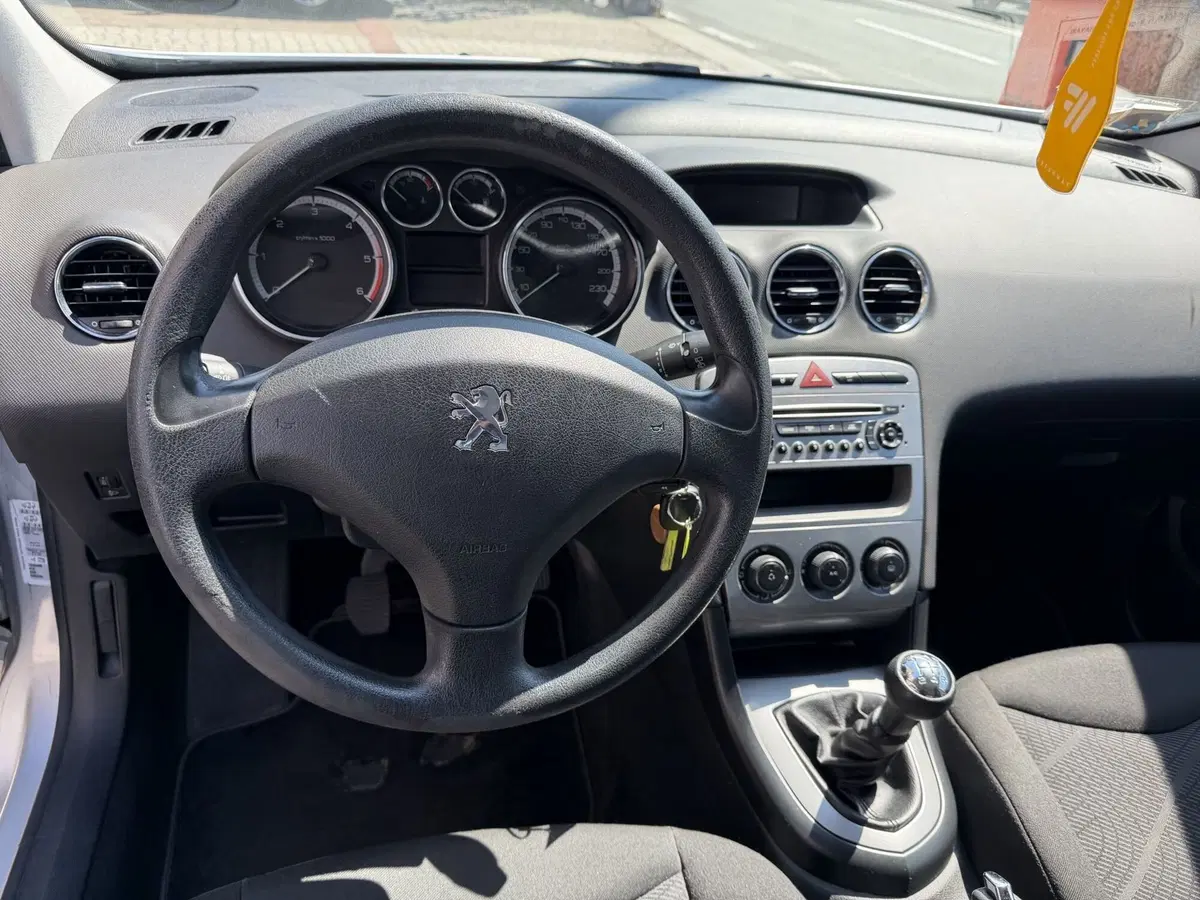 Peugeot 308 usata a Genova (10)