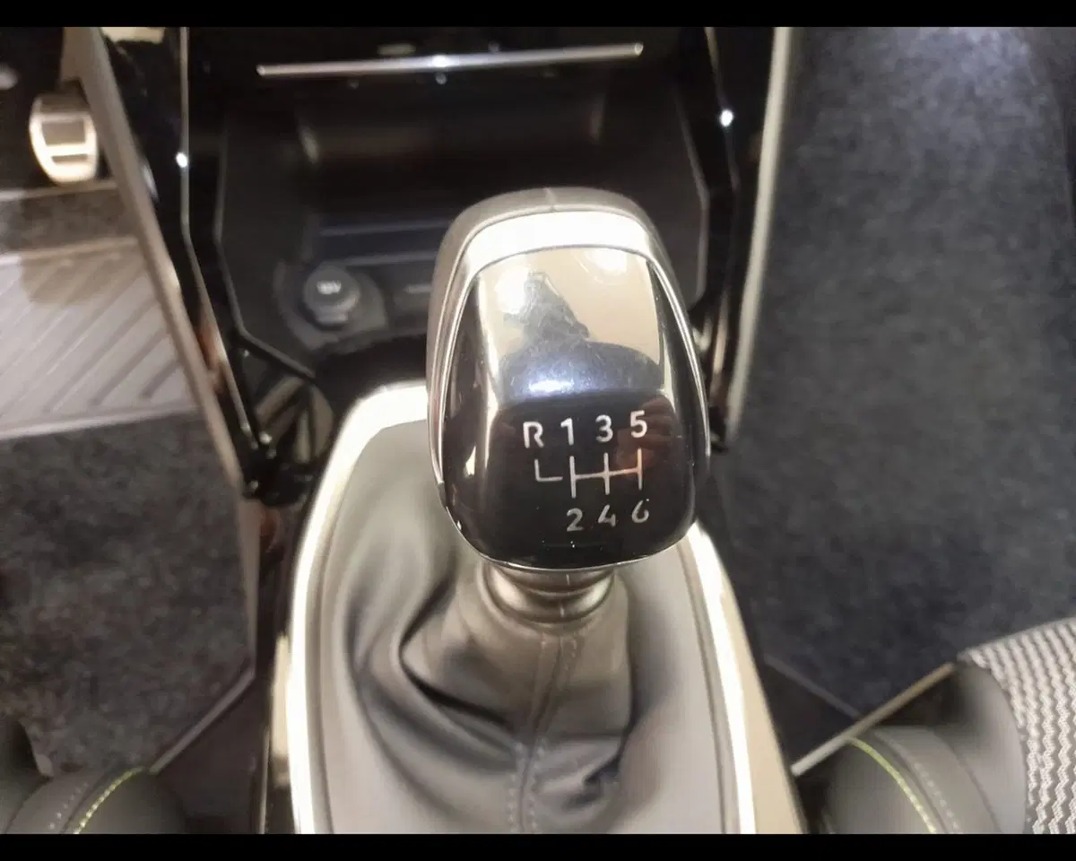 Peugeot 208 usata a Asti (19)