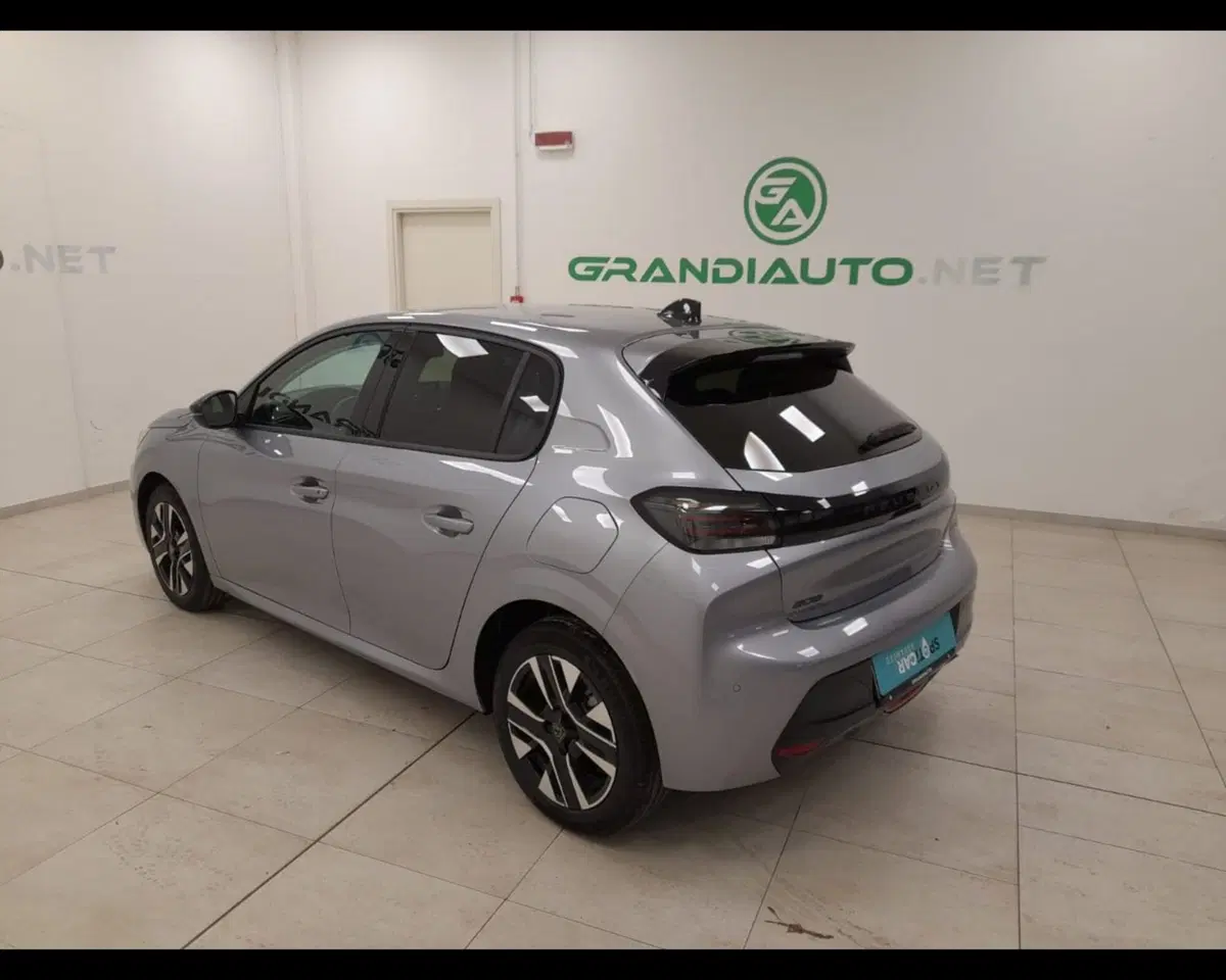 Peugeot 208 usata a Asti (4)