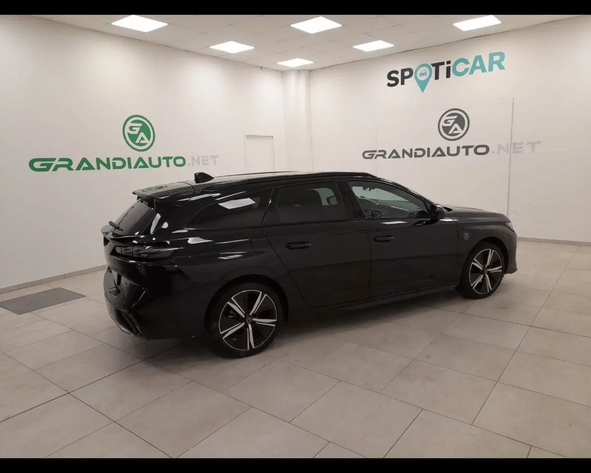 Peugeot 308 SW usata a Asti (5)