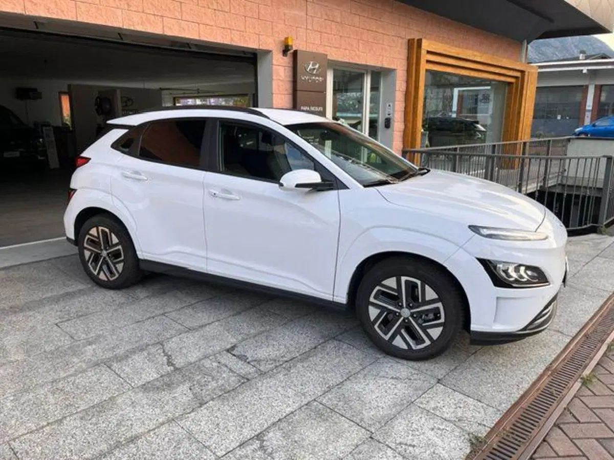 Hyundai Kona usata a Verbano Cusio Ossola (12)