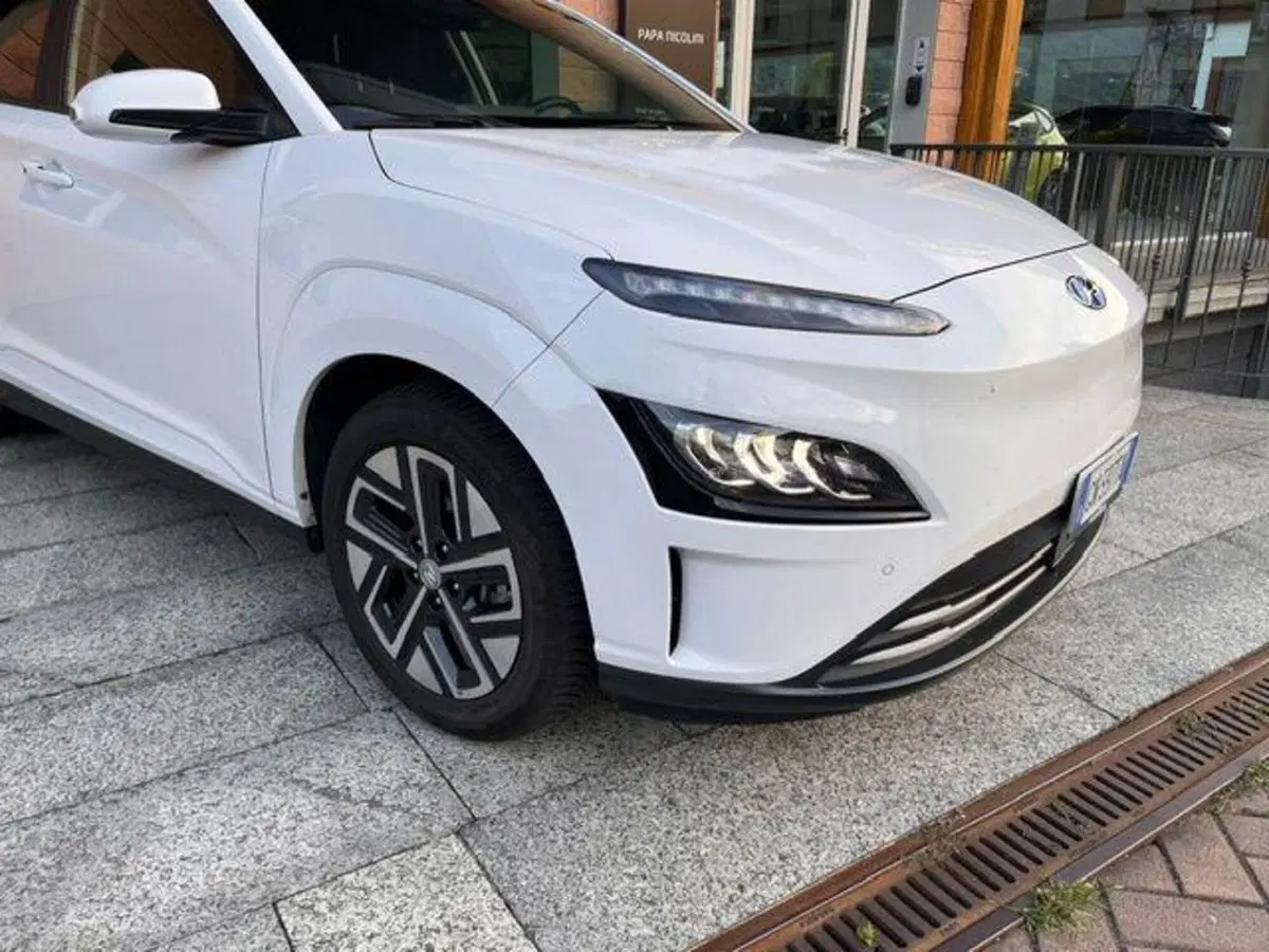 Hyundai Kona usata a Verbano Cusio Ossola (13)