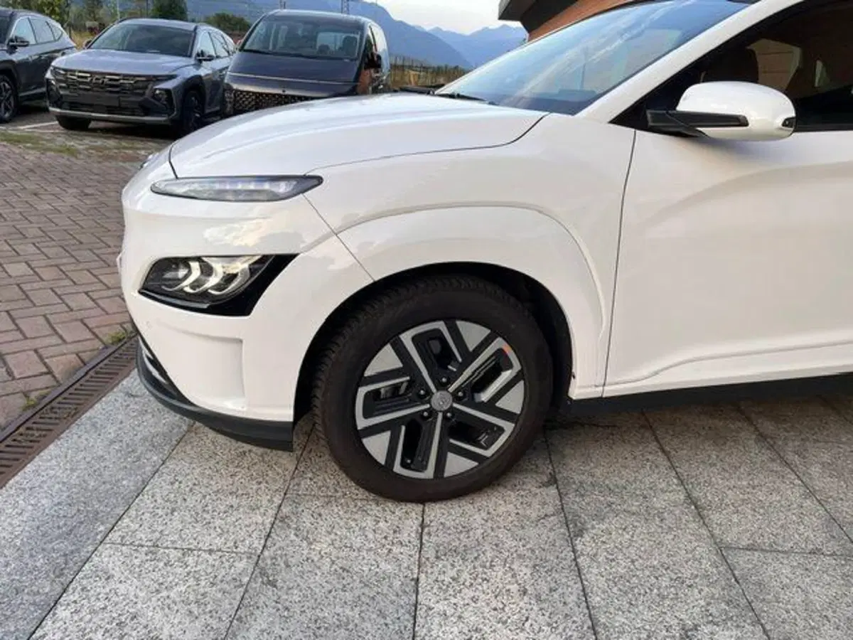 Hyundai Kona usata a Verbano Cusio Ossola (6)