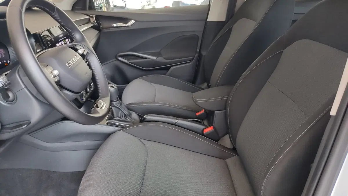 Skoda Fabia usata a Taranto (13)