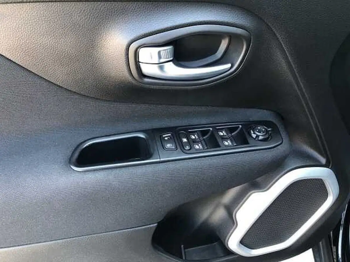 Jeep Renegade usata a Treviso (14)