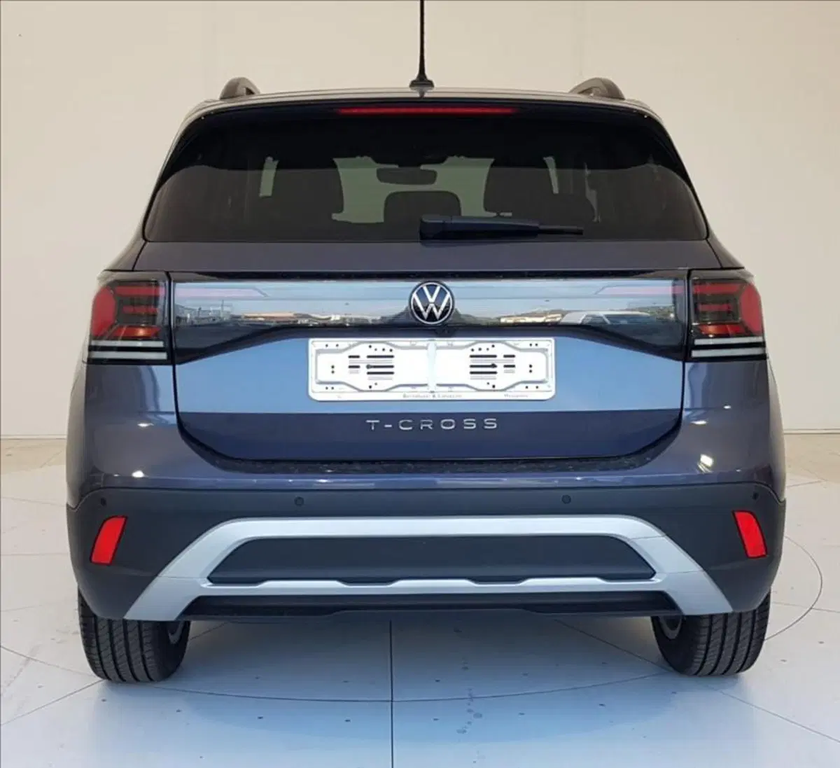 Volkswagen T-Cross nuova a Lucca (5)