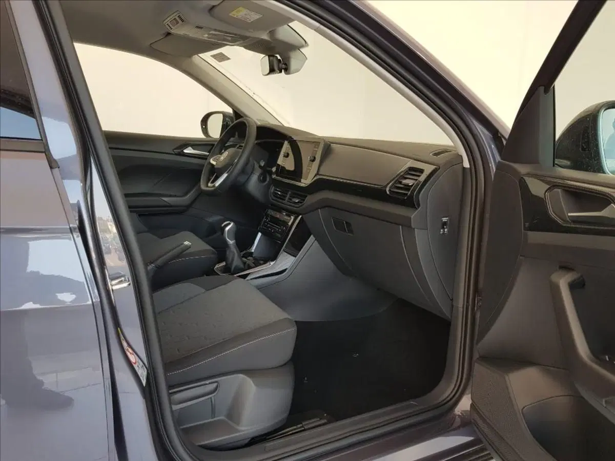 Volkswagen T-Cross nuova a Lucca (10)