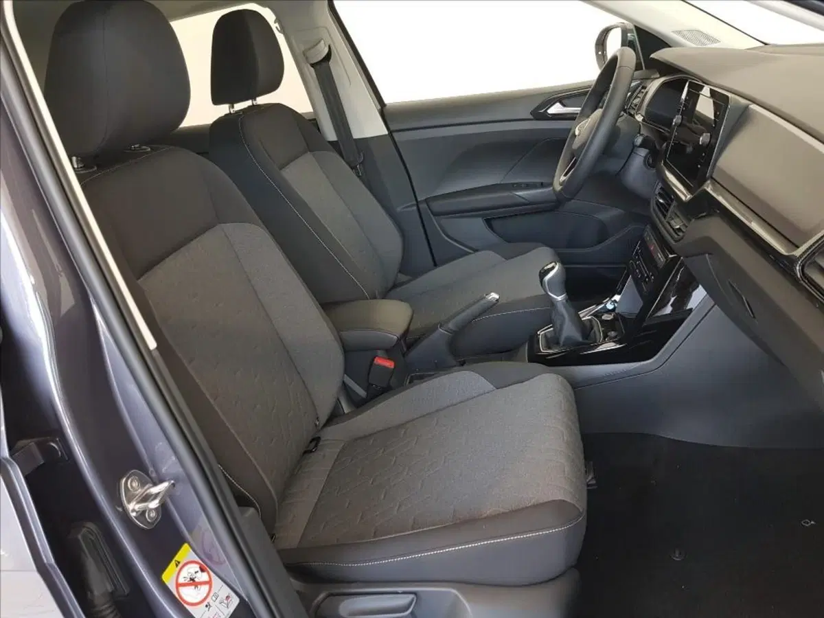 Volkswagen T-Cross nuova a Lucca (11)