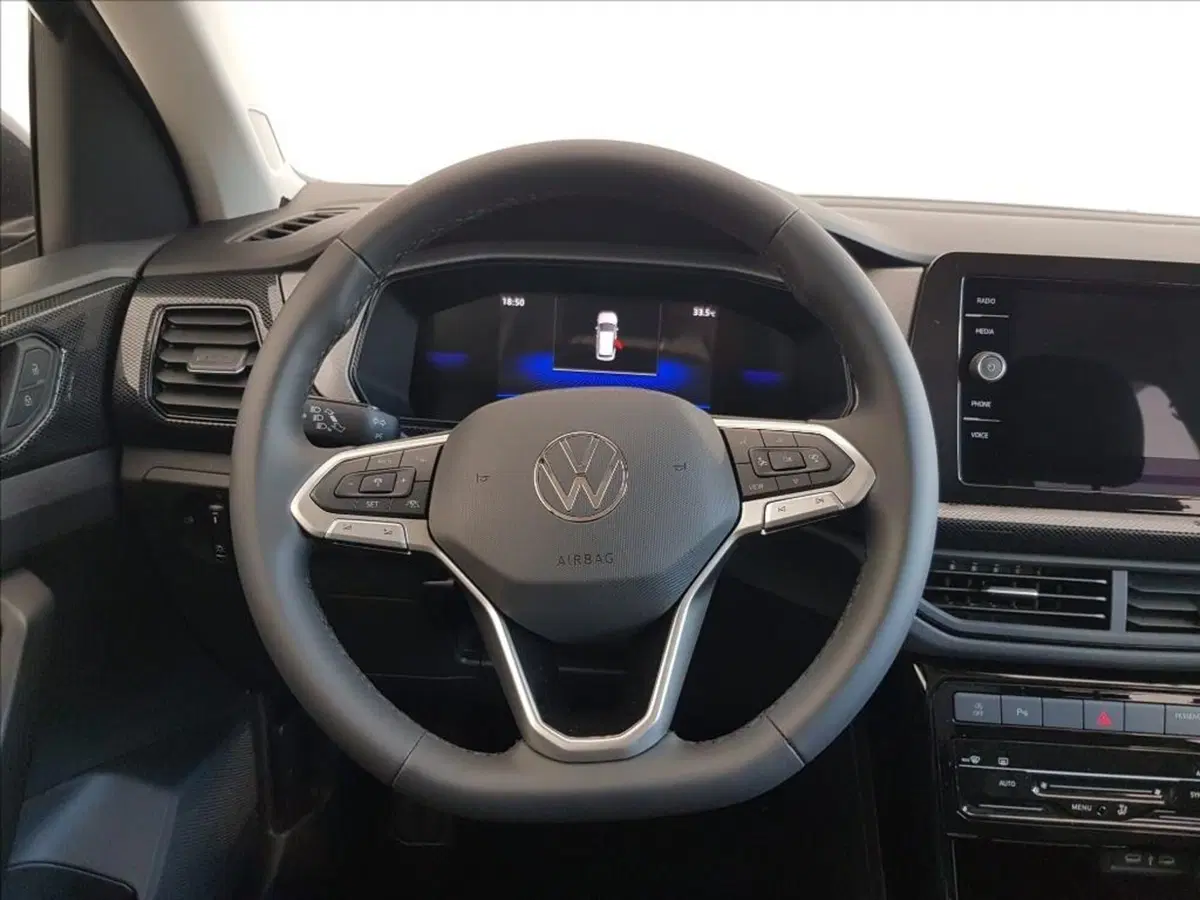 Volkswagen T-Cross nuova a Lucca (14)