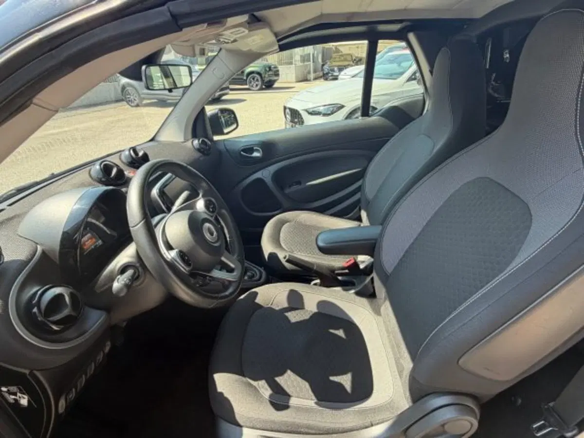 smart Fortwo Cabrio usata a Potenza (10)