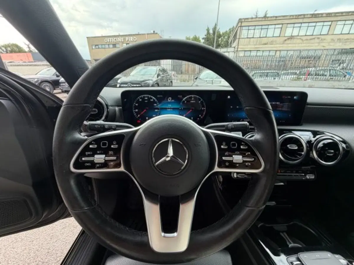 Mercedes-Benz Classe A Sedan usata a Potenza (6)