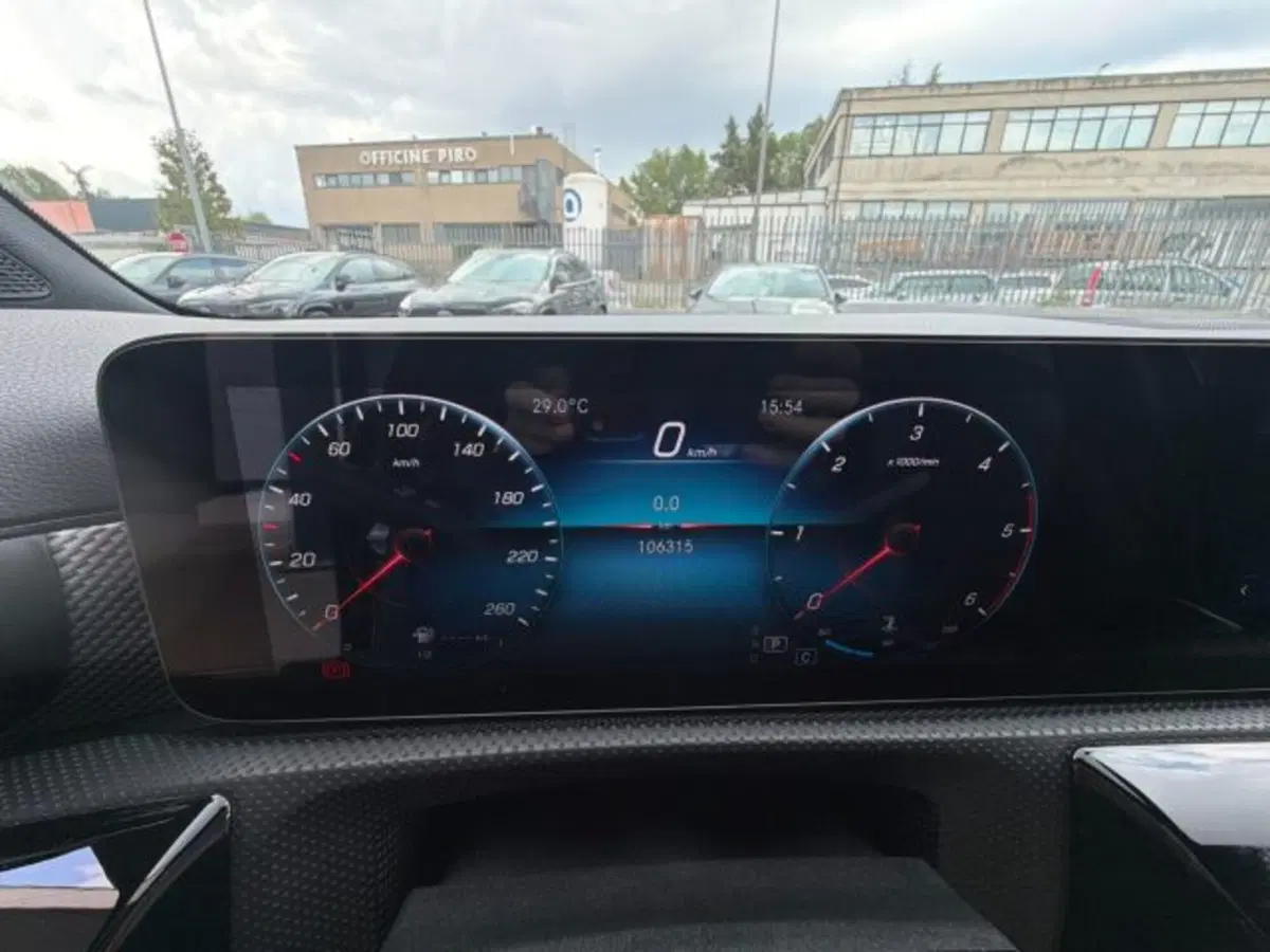 Mercedes-Benz Classe A Sedan usata a Potenza (7)