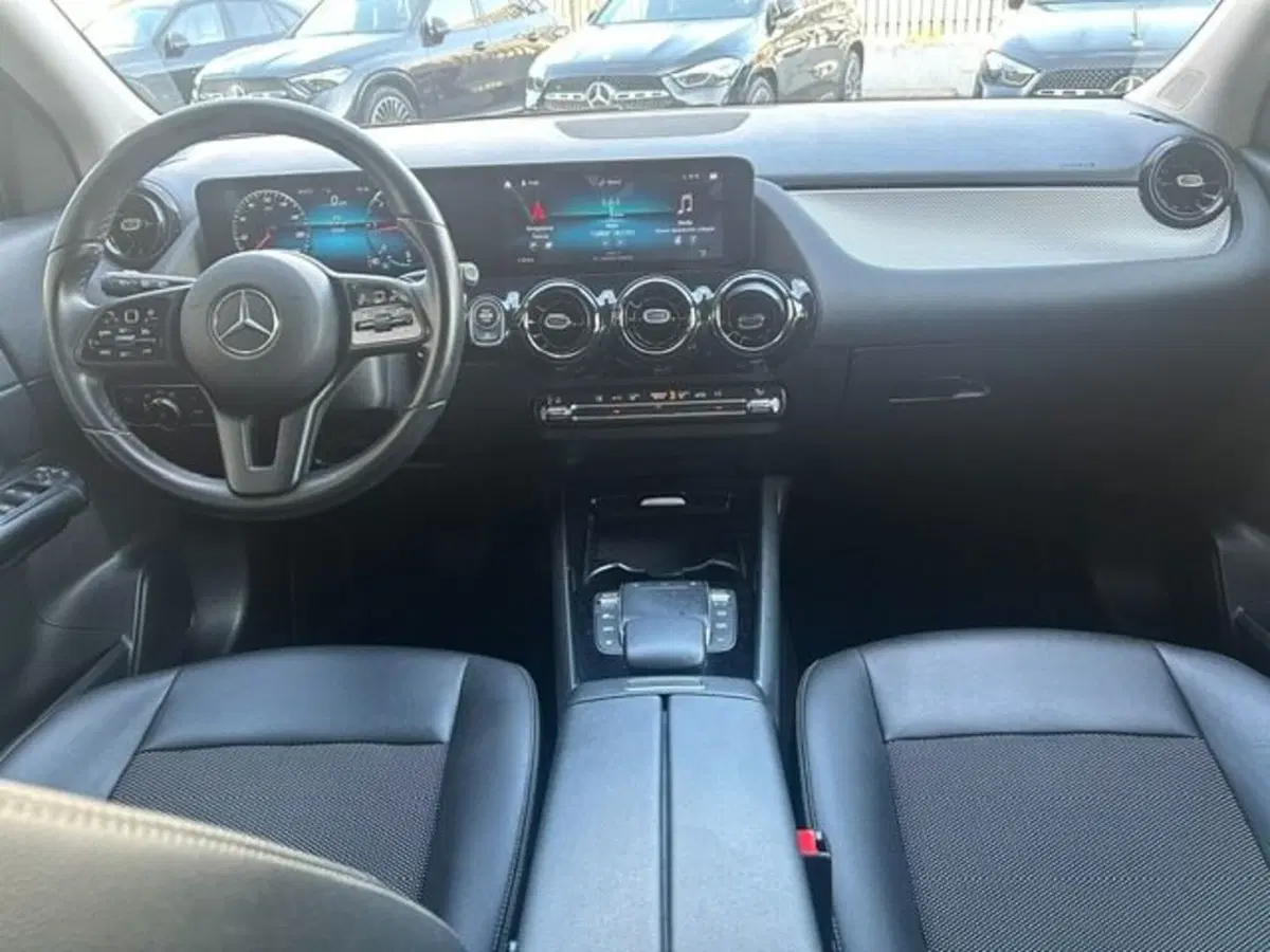 Mercedes-Benz GLA SUV usata a Potenza (6)