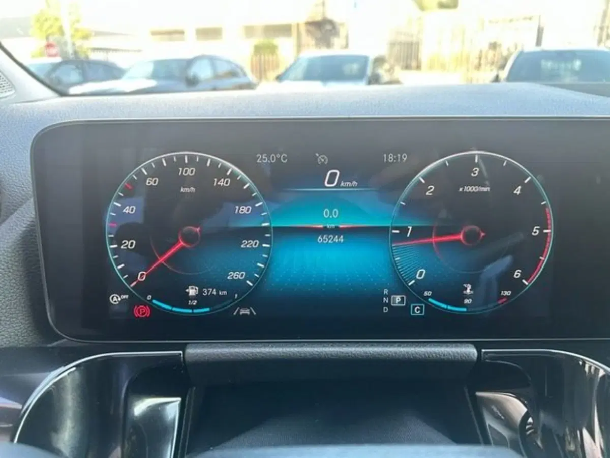 Mercedes-Benz GLA SUV usata a Potenza (8)