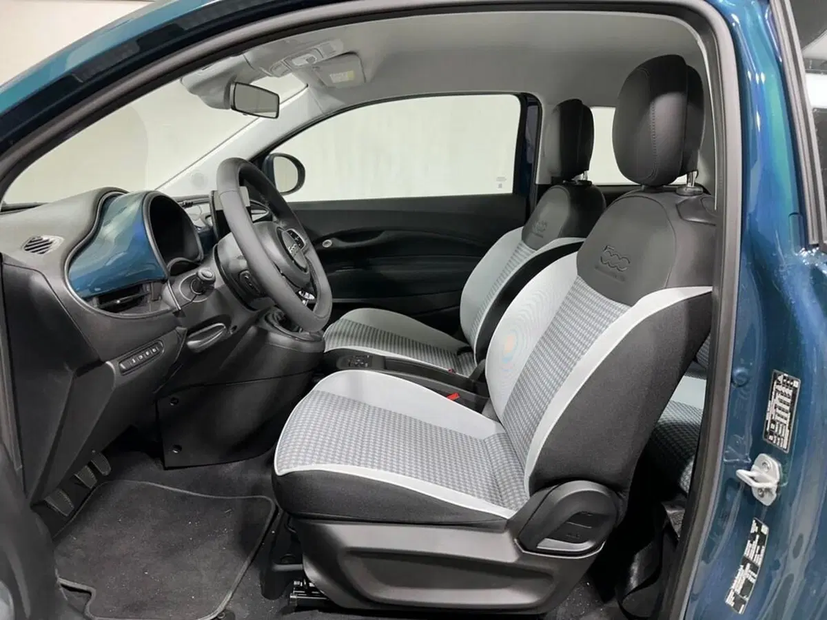 Fiat 500 nuova a Sondrio (10)