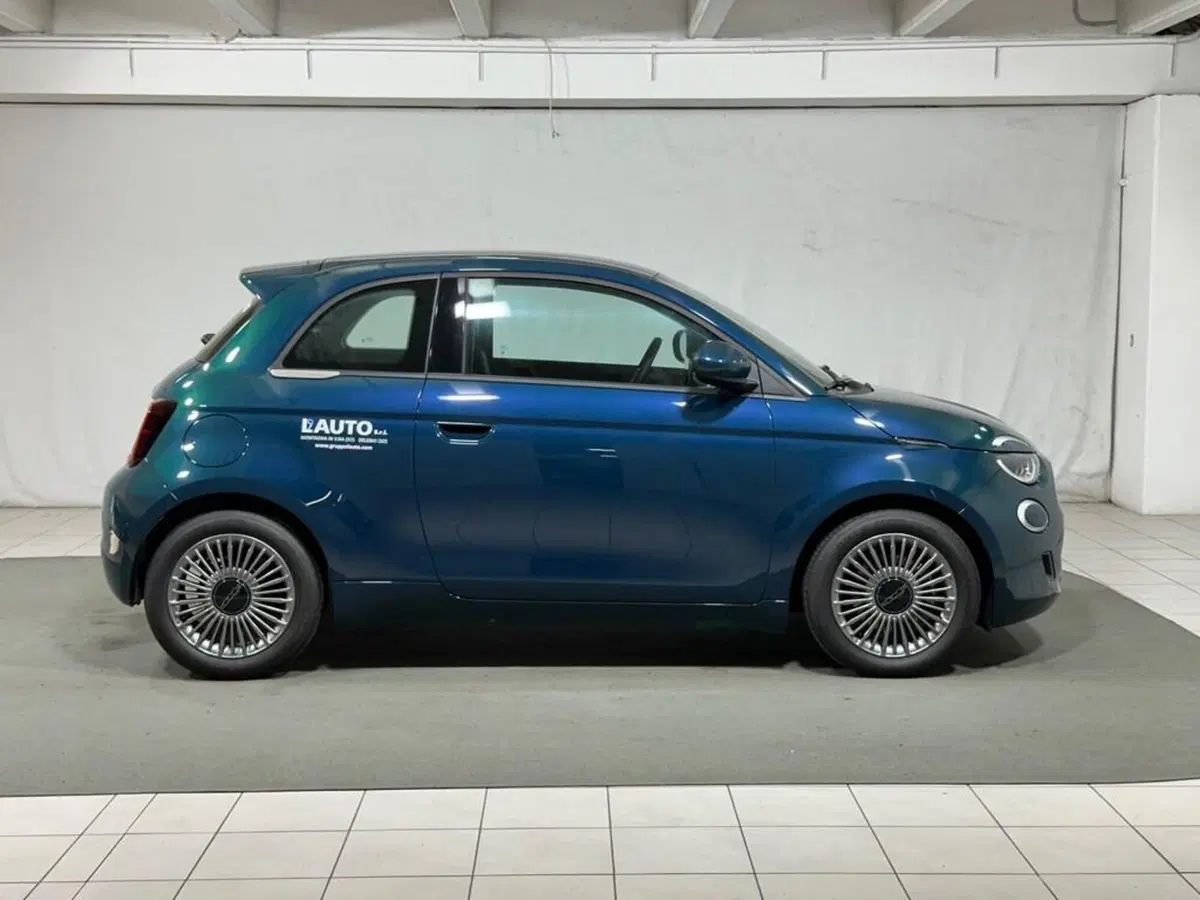 Fiat 500 nuova a Sondrio (6)