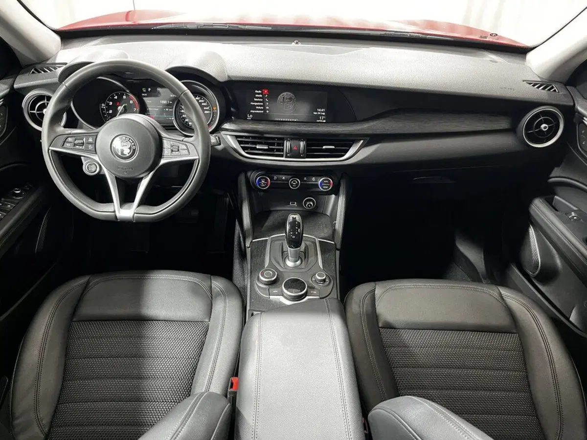 Alfa Romeo Stelvio usata a Sondrio (12)