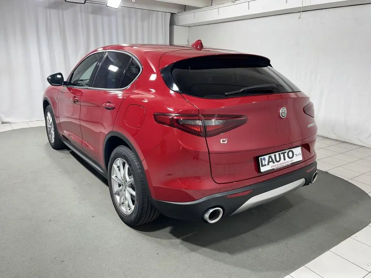 Alfa Romeo Stelvio usata a Sondrio (3)