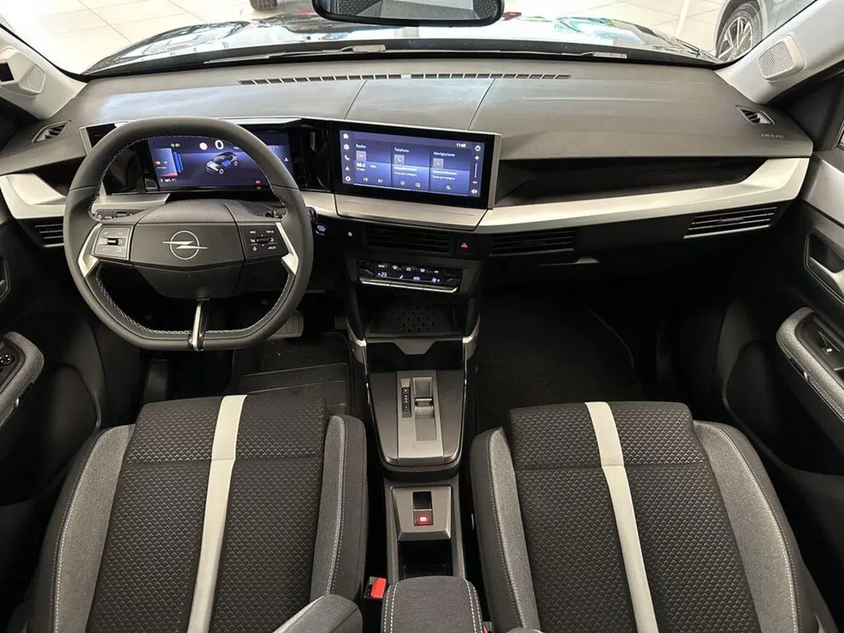 Opel Frontera nuova a Sondrio (12)