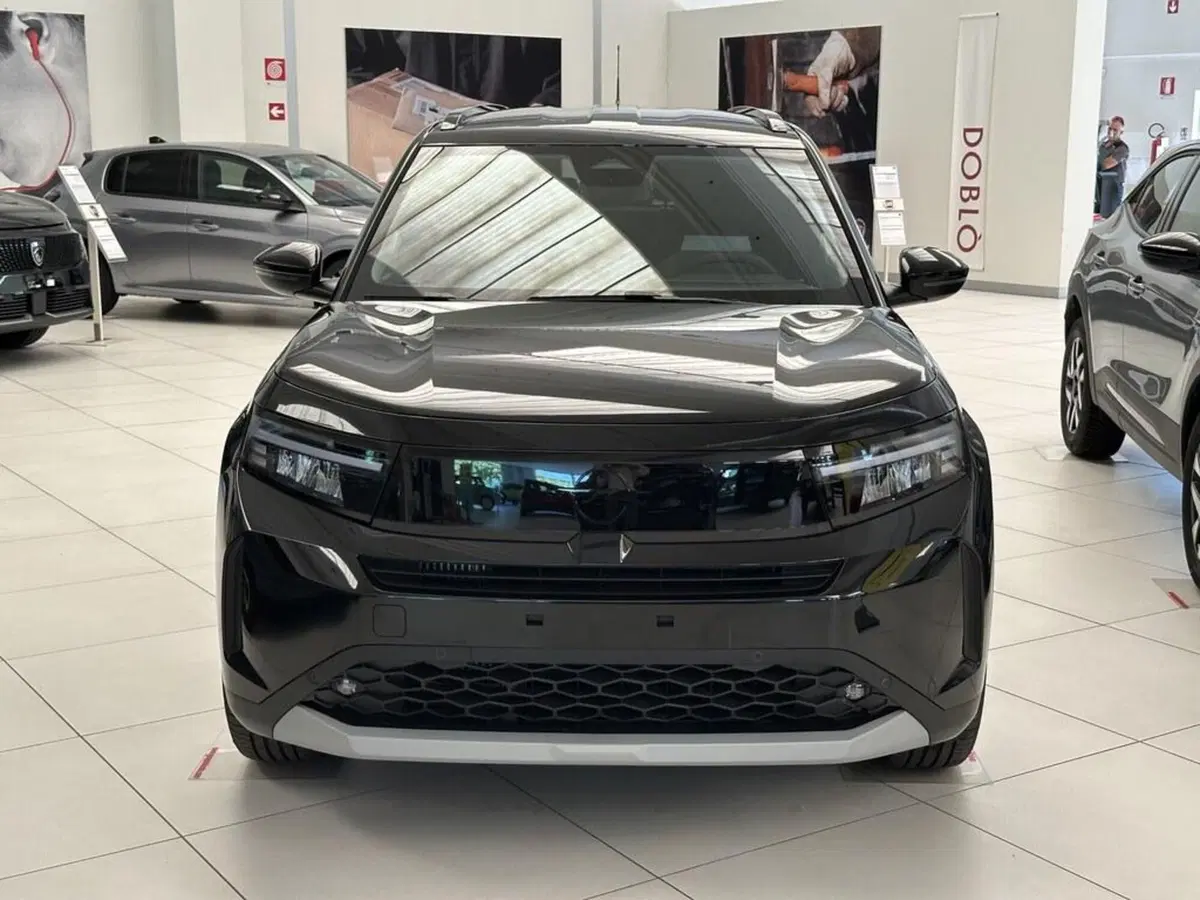 Opel Frontera nuova a Sondrio (8)