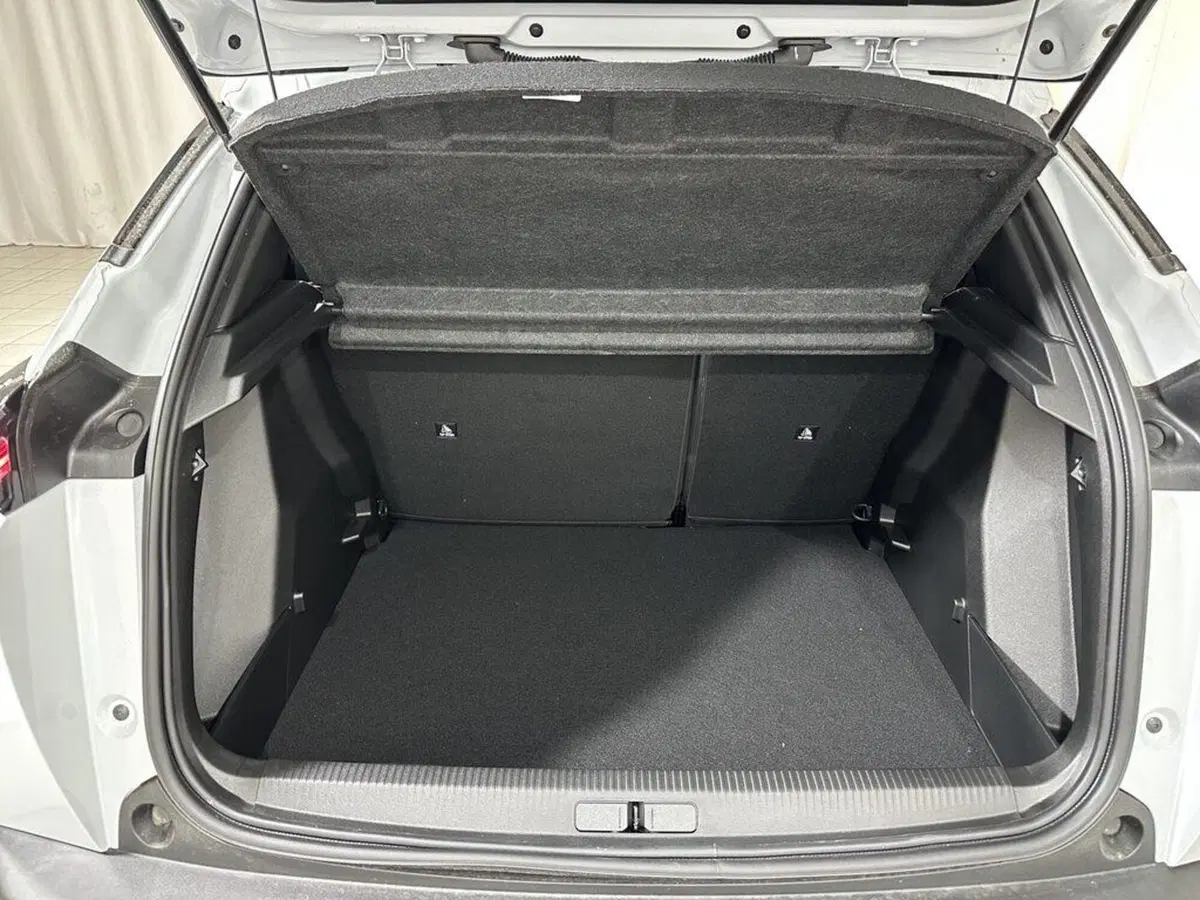 Peugeot 2008 nuova a Sondrio (15)