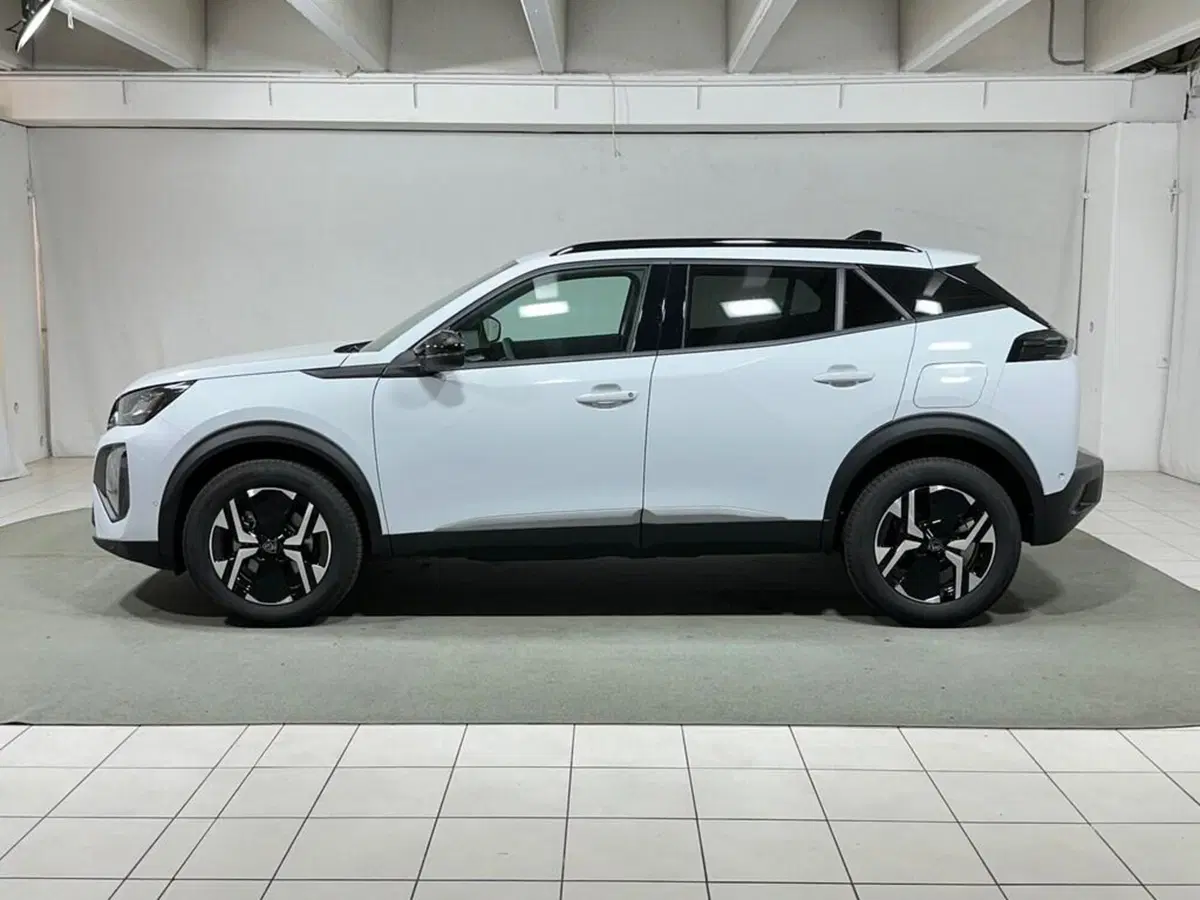 Peugeot 2008 nuova a Sondrio (2)