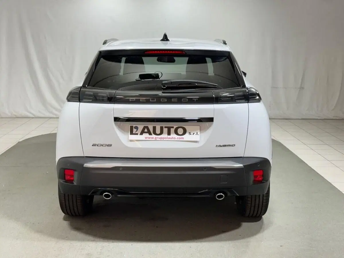 Peugeot 2008 nuova a Sondrio (4)
