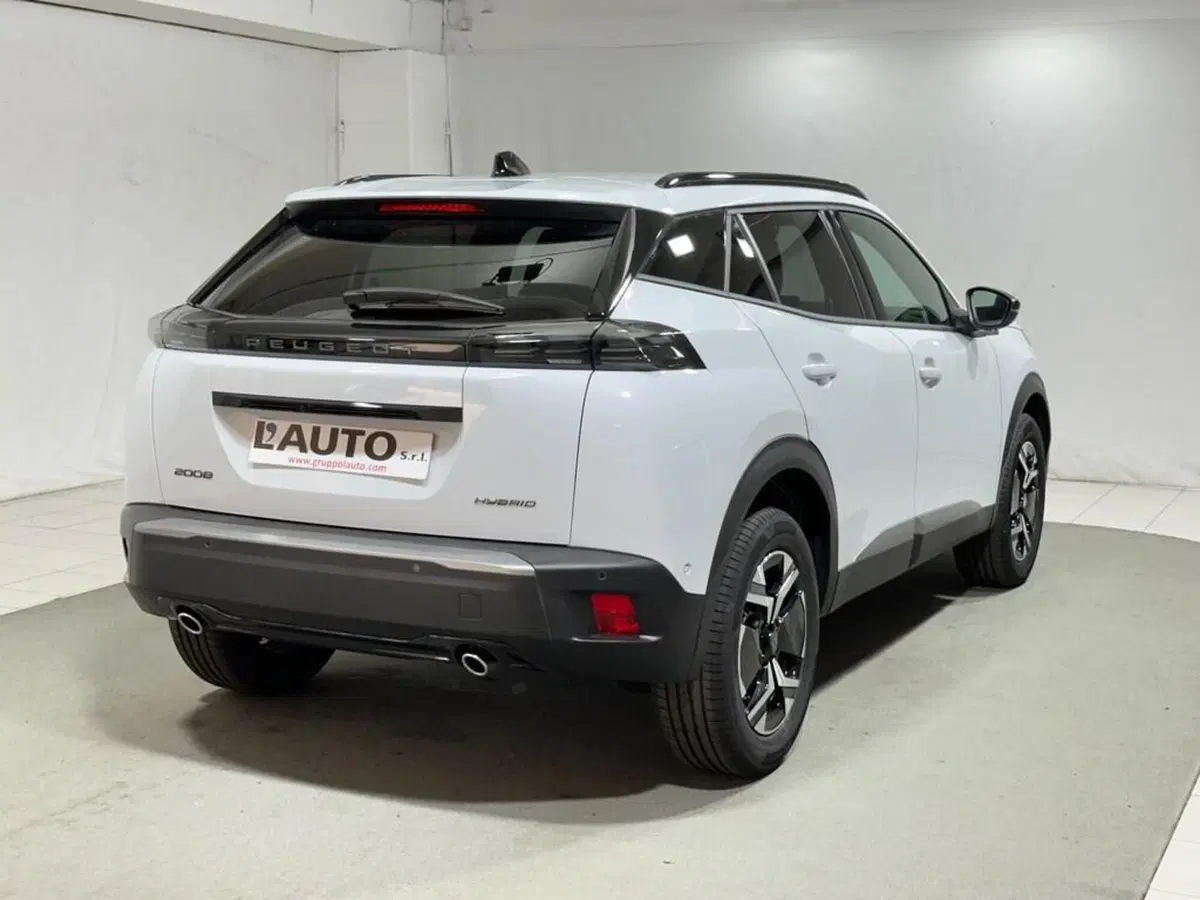 Peugeot 2008 nuova a Sondrio (5)