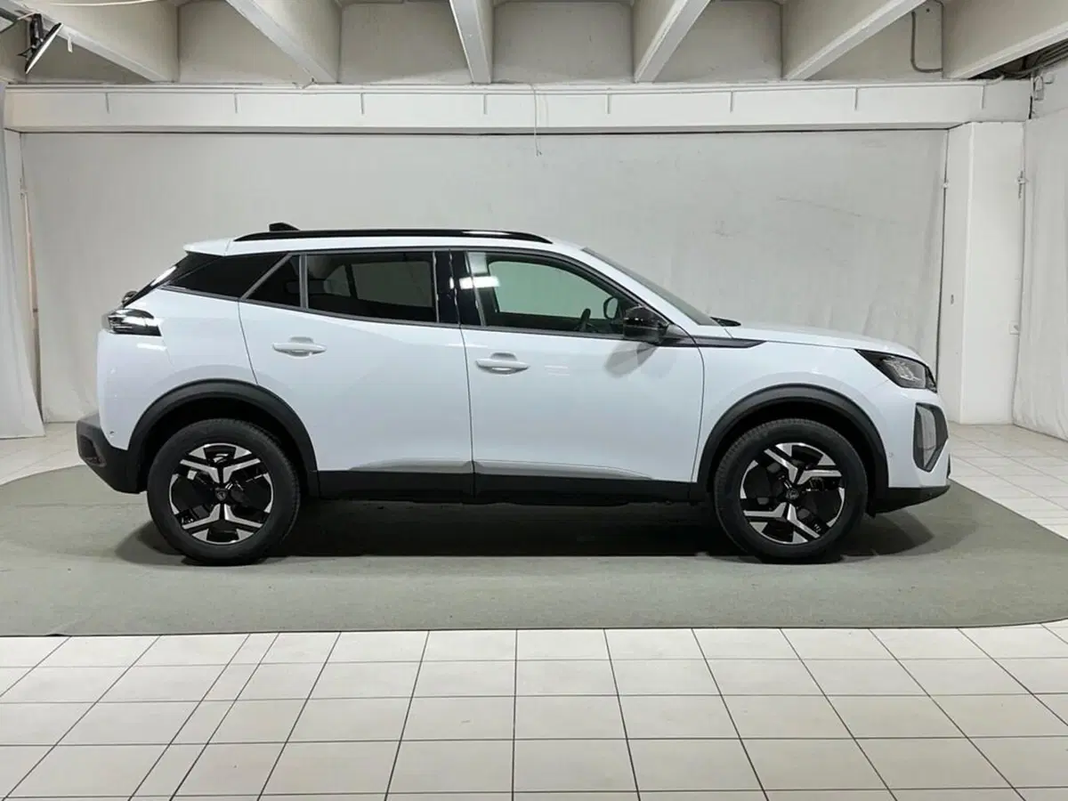 Peugeot 2008 nuova a Sondrio (6)