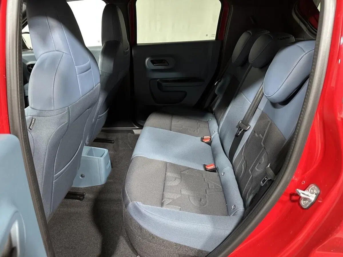 Fiat Grande Panda nuova a Sondrio (11)