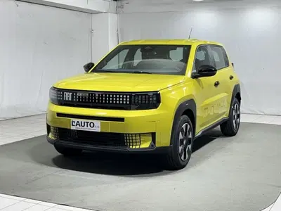 Fiat Grande Panda 1.2 Icon 100cv nuova a Montagna in Valtellina
